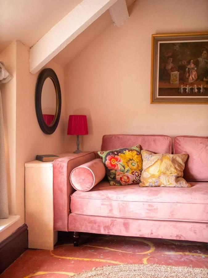 Country Cottage With Spa, Catering, Gardens, Nature Reserve Walks - Free Parking, Self Checkin Scunthorpe Kültér fotó