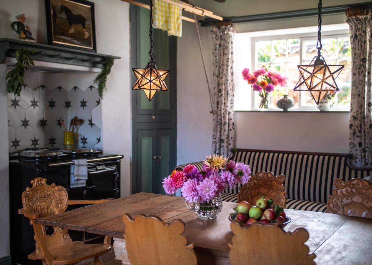 Country Cottage With Spa, Catering, Gardens, Nature Reserve Walks - Free Parking, Self Checkin Scunthorpe Kültér fotó