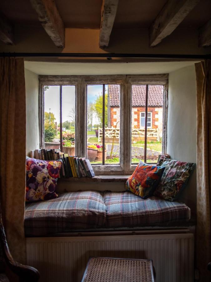 Country Cottage With Spa, Catering, Gardens, Nature Reserve Walks - Free Parking, Self Checkin Scunthorpe Kültér fotó