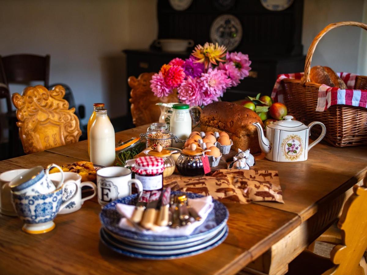 Country Cottage With Spa, Catering, Gardens, Nature Reserve Walks - Free Parking, Self Checkin Scunthorpe Kültér fotó